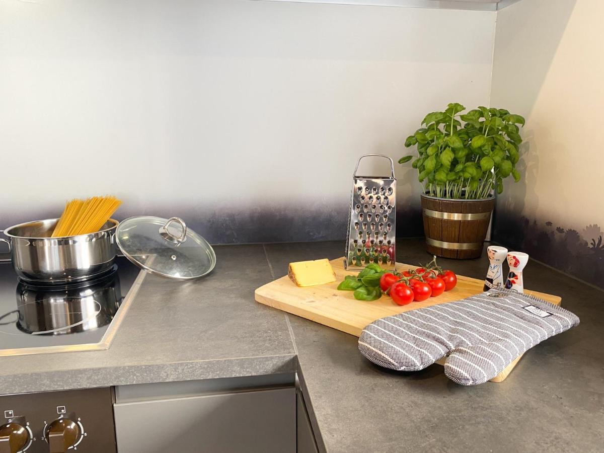 Modernes Apartment In Zentrumsnaehe Mit Eigenem Stellplatz Baden-Baden Zewnętrze zdjęcie